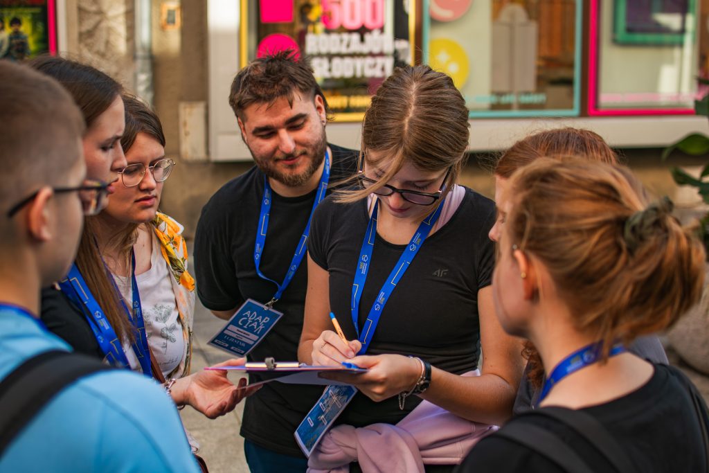 Kandydaci uczestniczący w obozie adapciak 2025