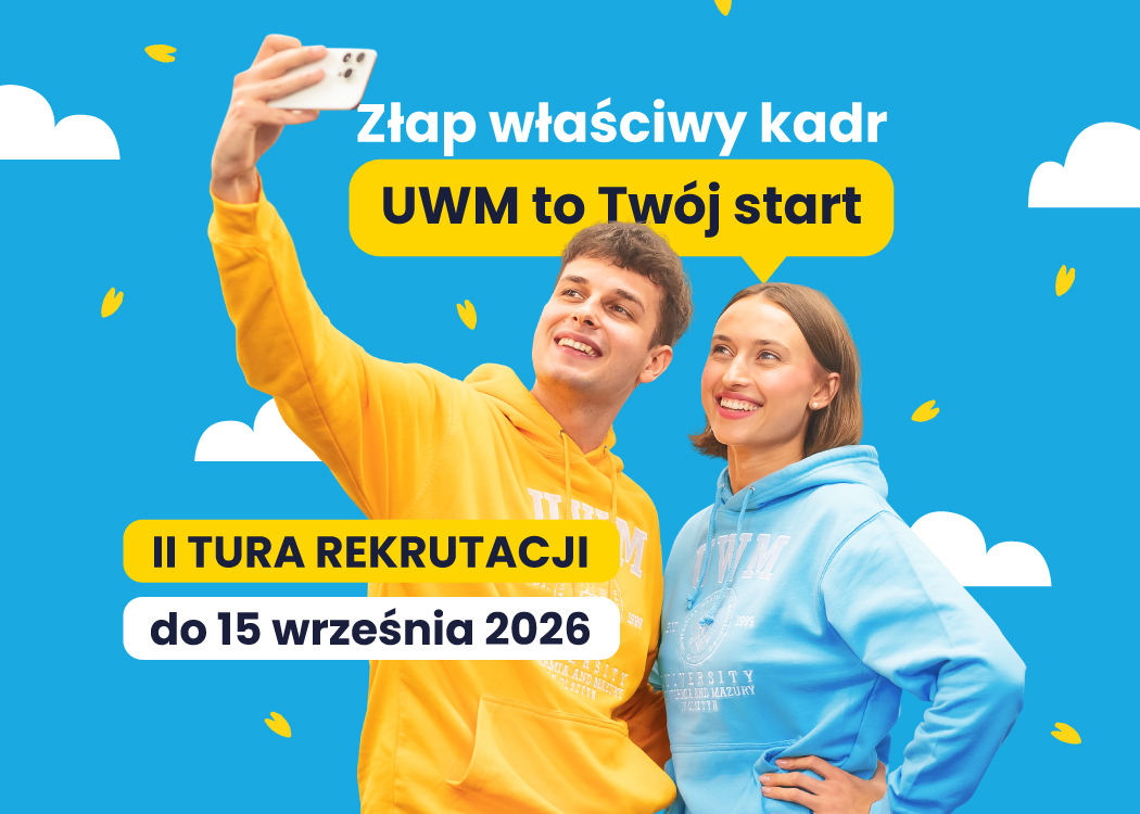 studenci UWM w bluzach uniwersyteckich